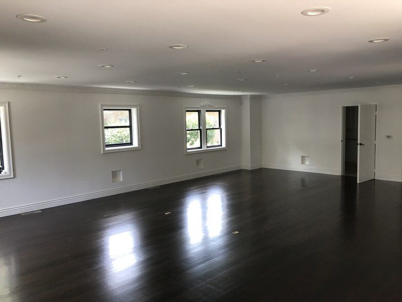 More Photos Of 154 E Prospect Ave, Danville Freestanding For Lease