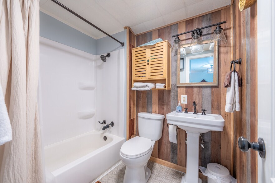 More Photos Of 1101 S Rogers St, Bloomington Multifamily For Sale