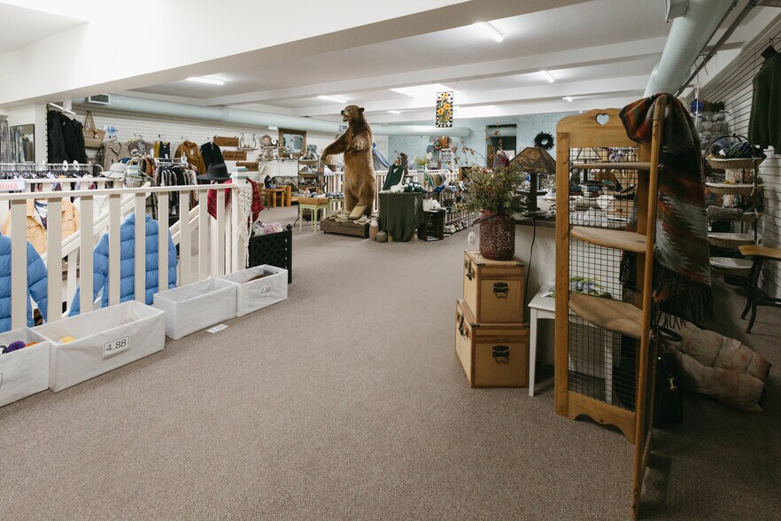 More Photos Of 121 Rittenhouse Ave, Bayfield Storefront For Sale