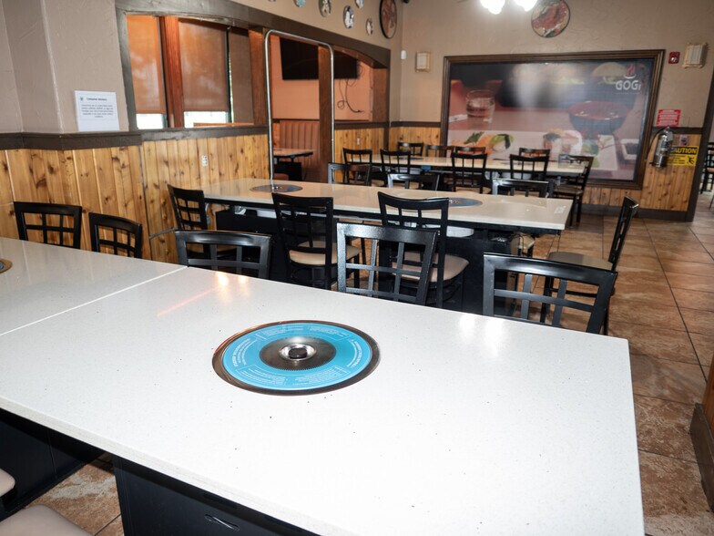 More Photos Of 4904 N Navarro St, Victoria Restaurant For Sale
