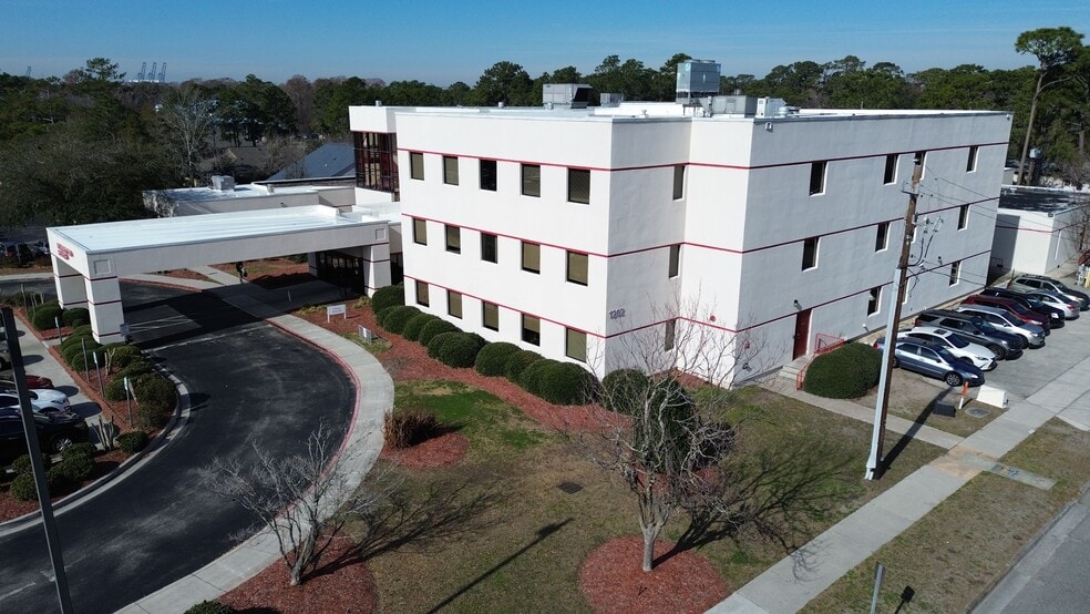 More Photos Of 1202 Medical Center Dr, Wilmington Hospital For Sale