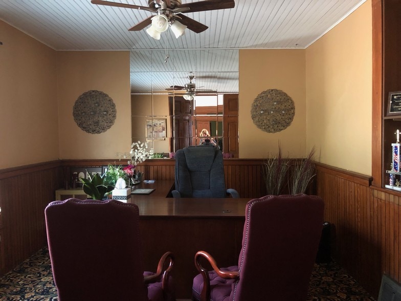 More Photos Of 2951 W 32nd St, Cleveland Specialty For Sale