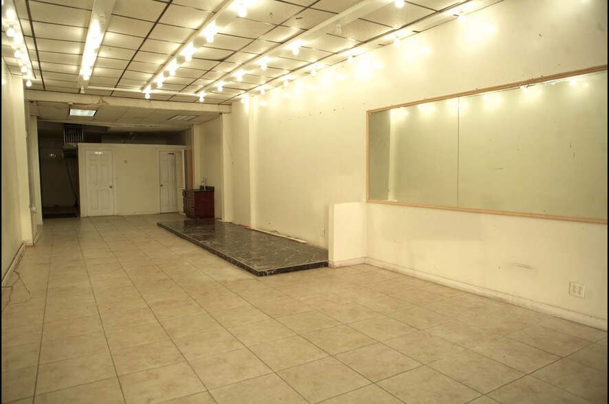 More Photos Of 12701-12723 Merrick Blvd, Jamaica Storefront For Lease