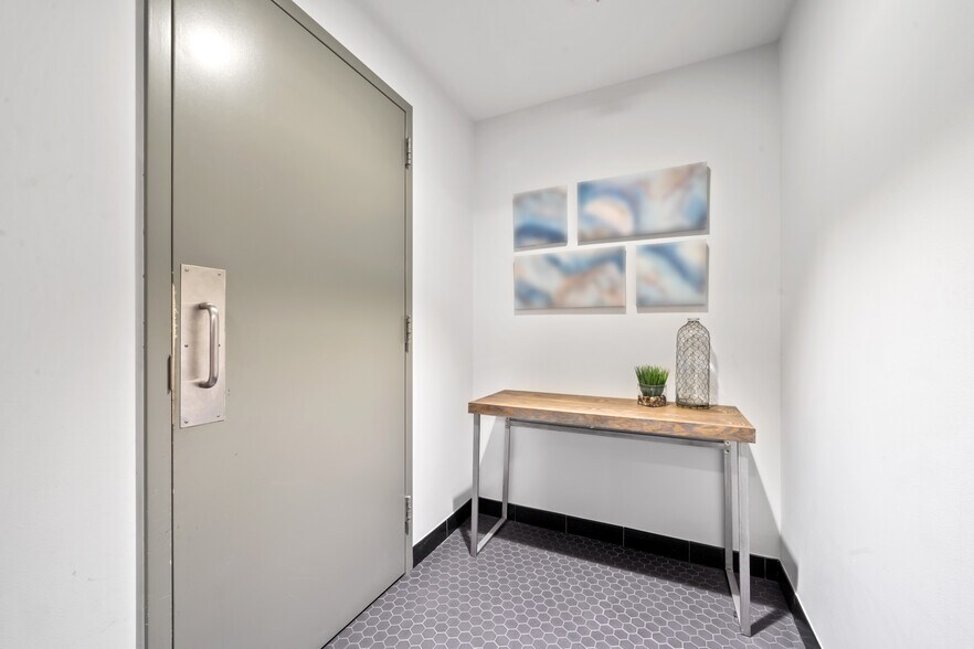 More Photos Of 7620 Guadalupe St, Austin Office For Lease