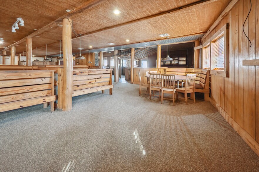 More Photos Of 16368 SE Highway 19, Cross City Restaurant For Sale
