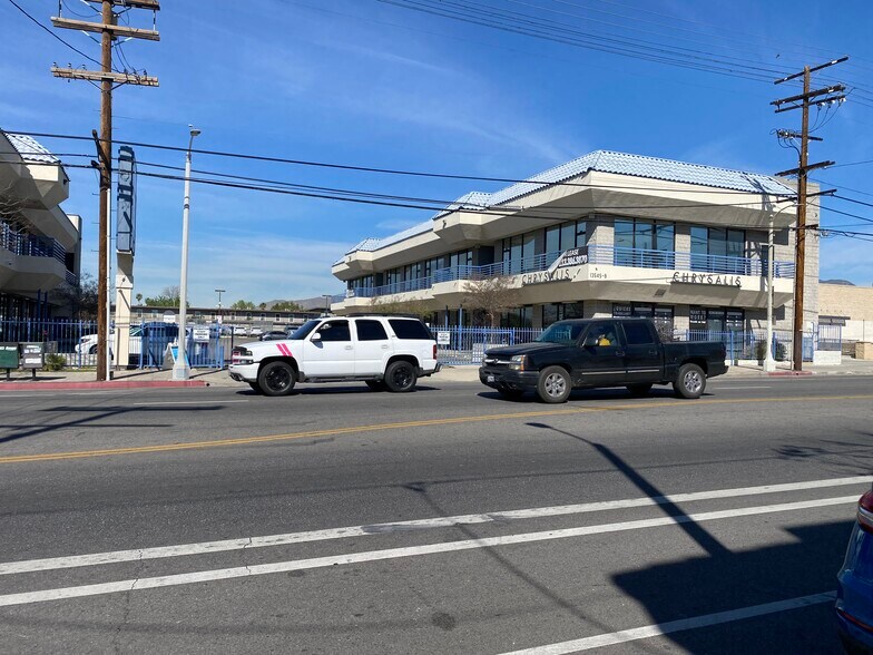 More Photos Of 13545-13557 Van Nuys Blvd, Pacoima Unknown For Lease