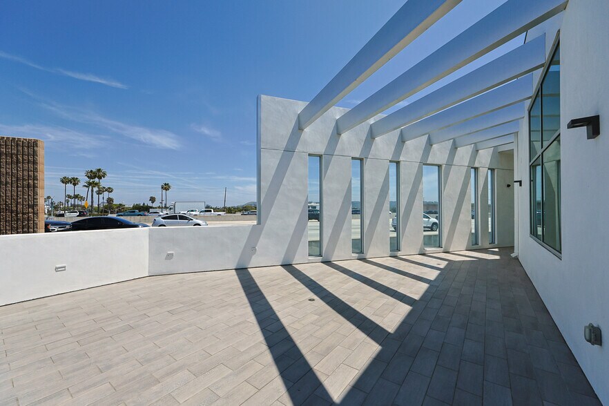 More Photos Of 11259 Washington Blvd, Culver City Office For Sale