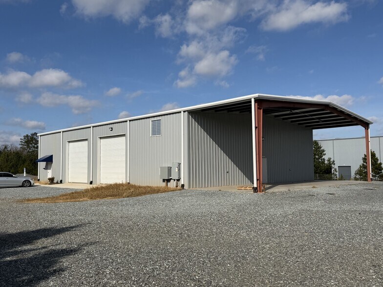 More Photos Of 552 Colonels Pointe Pky, Richburg Industrial For Lease