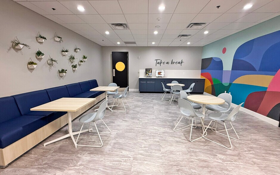 More Photos Of 26300 Northwestern Hwy, Southfield Office For Lease