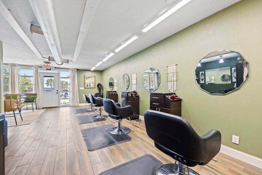 More Photos Of 203 Laurel St, Palatka Office For Sale