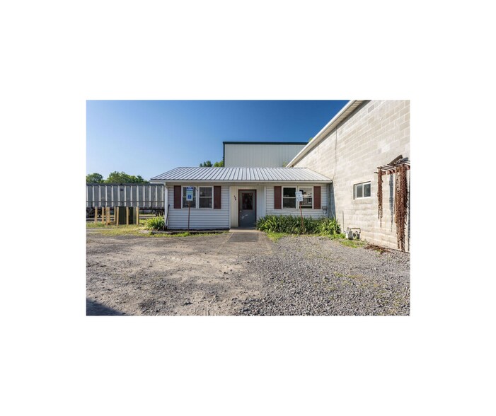 More Photos Of 189 Commercial St, Genesee Industrial For Sale