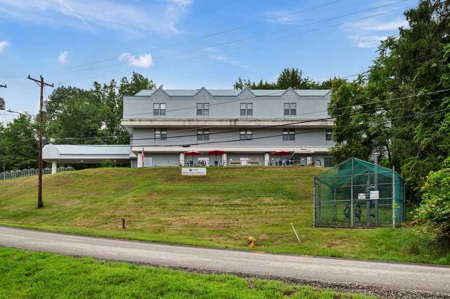 Primary Photo Of 123 Hamilton Ave, Turtle Creek Healthcare For Sale