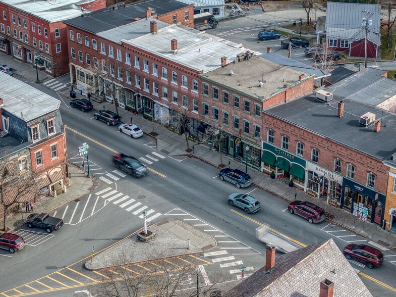 More Photos Of 19 Central St, Woodstock Restaurant For Lease