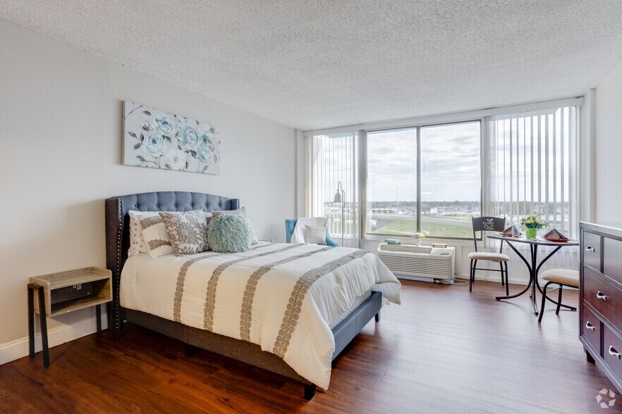 More Photos Of 9309 S Orange Blossom Trl, Orlando Hotel For Sale