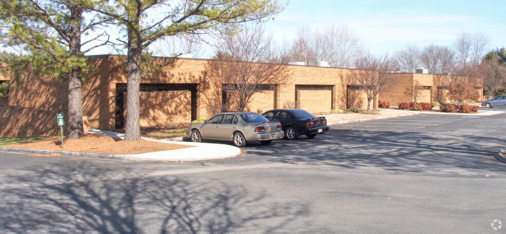 More Photos Of 9047 Executive Park Dr, Knoxville Office For Lease