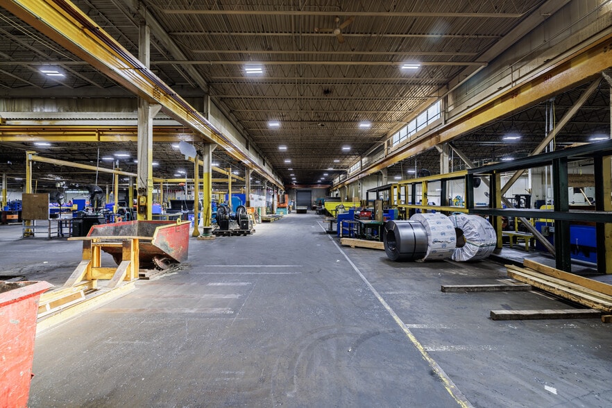 More Photos Of 100 Pixley Industrial Pky, Rochester Manufacturing For Sale