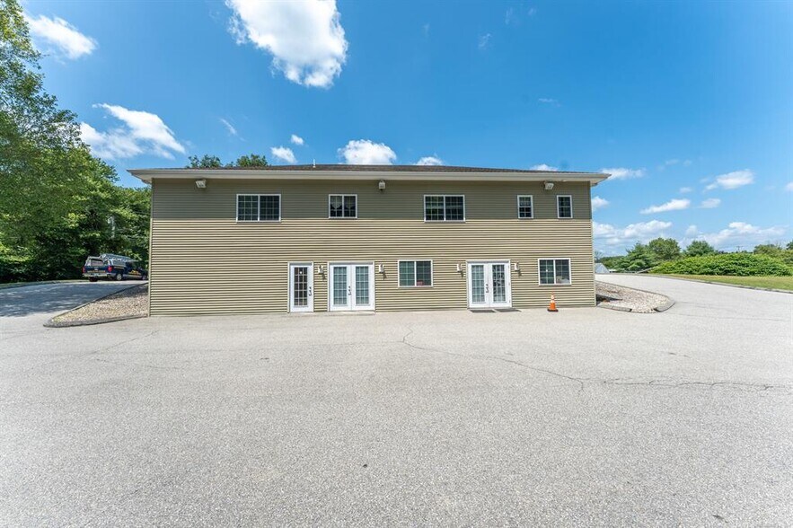 More Photos Of 20 Knollwood Dr, Canterbury Office For Sale