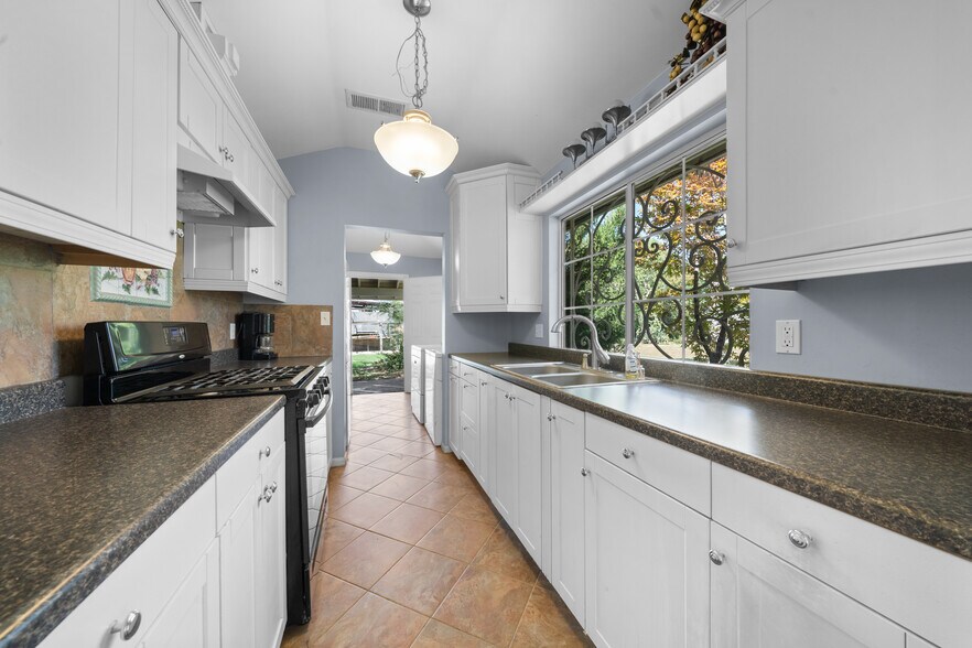 More Photos Of 8241 Koch Rd, Bakersfield Land For Sale