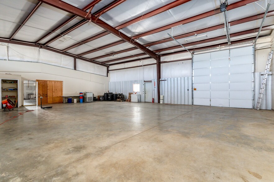 More Photos Of 43 N Silicon Dr, Pueblo Warehouse For Sale