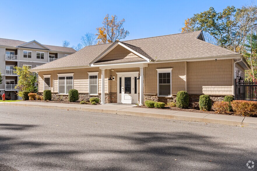 More Photos Of 9 Covered Bridge Rd, Newtown Apartments For Sale