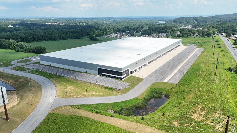 More Photos Of 198 Enterprise Blvd, Allenwood Unknown For Lease