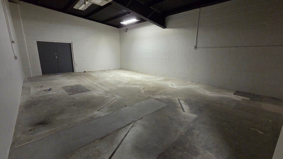 More Photos Of 180 W Main St, Rigby Industrial For Lease