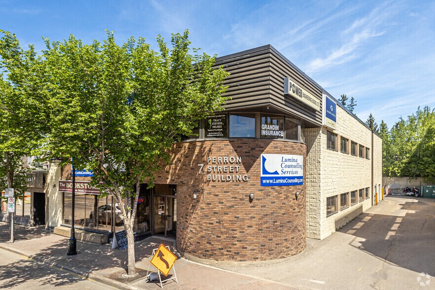 More Photos Of 7 Perron St, St. Albert Storefront Retail Office For Sale