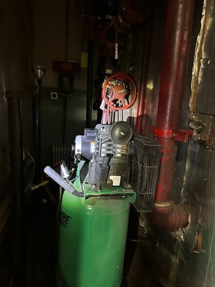 More Photos Of 5 Pruyn's Island Dr, Glens Falls Unknown For Lease