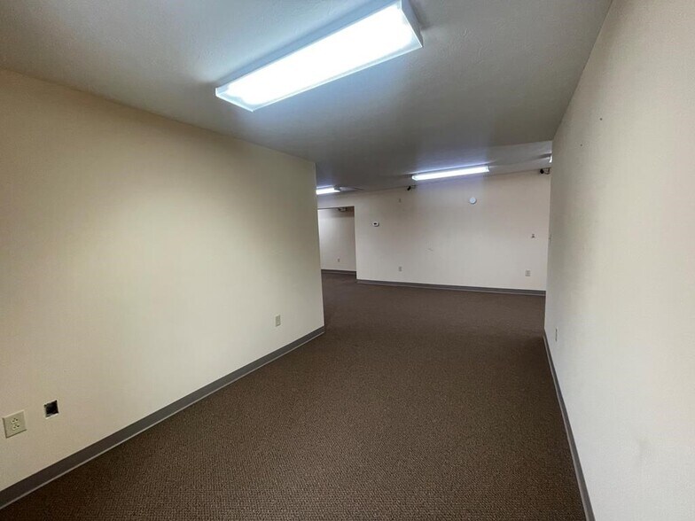 More Photos Of 725 Ritter Dr, Daniels Storefront Retail Office For Sale