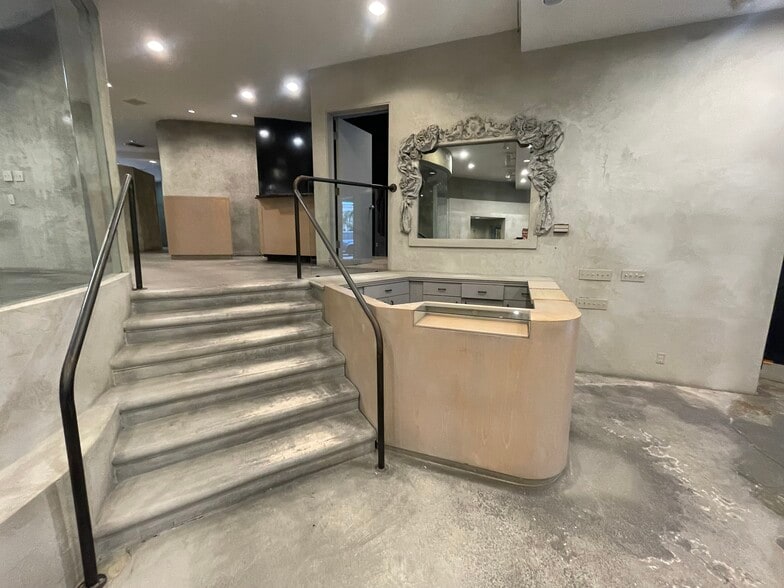 More Photos Of 3519 E Coast Hwy, Corona Del Mar Storefront For Lease