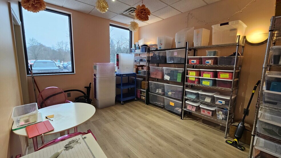 More Photos Of 822 Kumho Dr, Fairlawn Medical For Lease