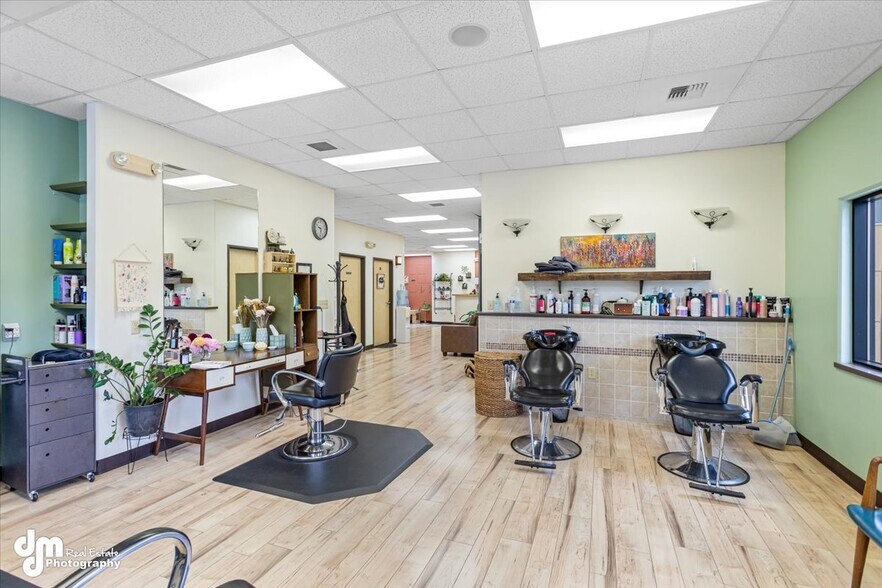 More Photos Of 1901 N Hemmer Rd, Palmer Medical For Sale