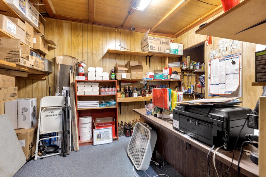 More Photos Of 7214 Sepulveda Blvd, Van Nuys Bar For Sale