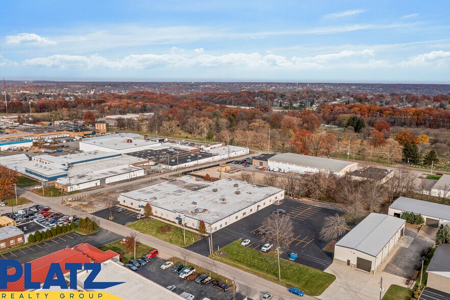 More Photos Of 4111 Simon Rd, Boardman Manufacturing For Sale