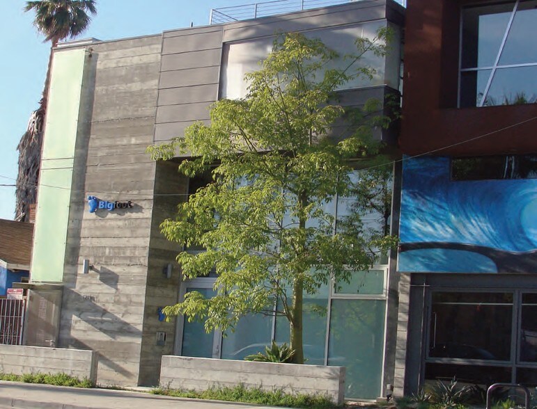 Primary Photo Of 1214 Abbot Kinney Blvd, Venice Loft Creative Space For Lease
