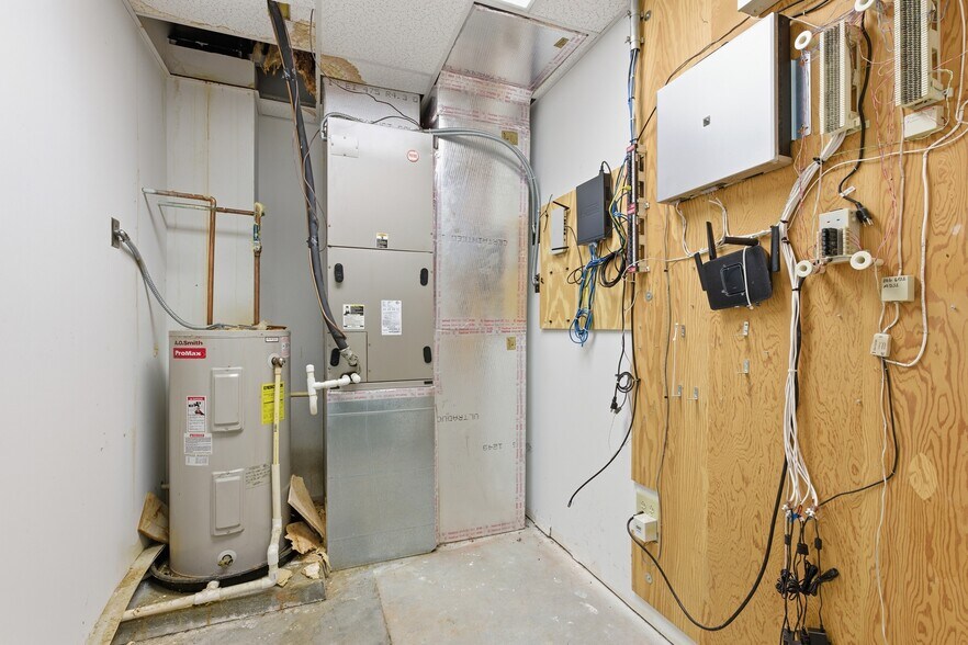 More Photos Of 148-156 W Tugalo St, Toccoa Office For Lease