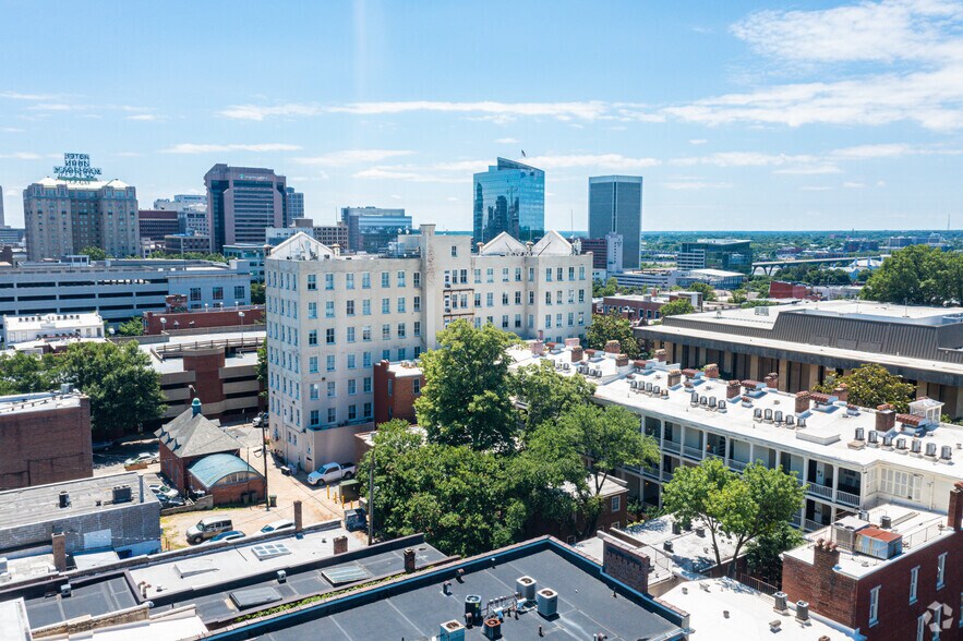 More Photos Of 114 E Franklin St, Richmond Apartments For Sale