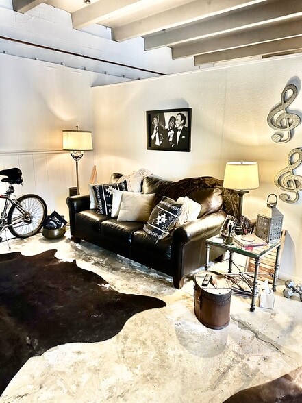 More Photos Of 296 White Bridge Pike, Nashville Loft Creative Space For Lease