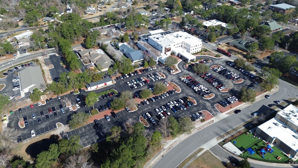 More Photos Of 1202 Medical Center Dr, Wilmington Hospital For Sale