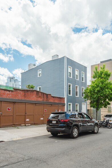 More Photos Of 76 Java St, Brooklyn Apartments For Sale