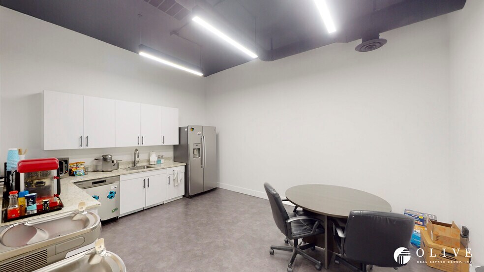 More Photos Of 16 E Kiowa St, Colorado Springs Office For Sale