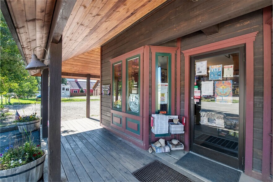 More Photos Of 81 Gillaspey Ave, Crested Butte General Retail For Sale