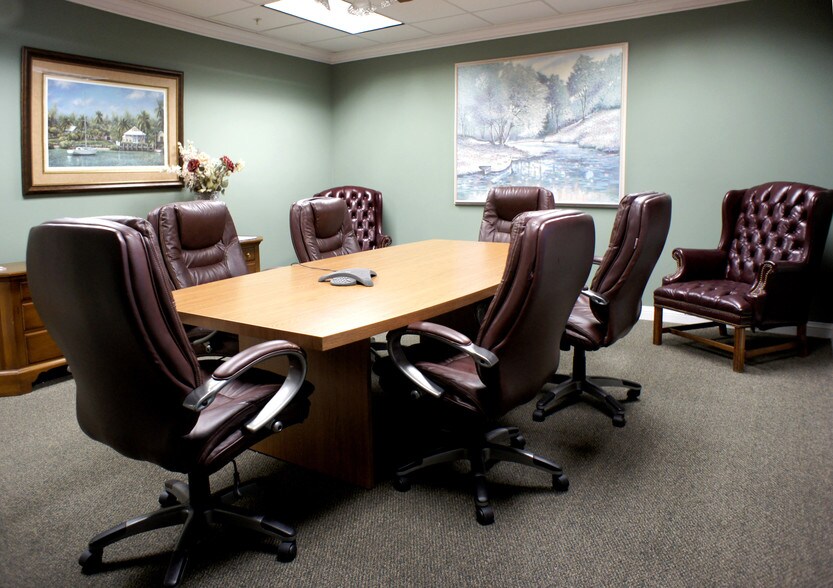 More Photos Of 900 SE Ocean Blvd, Stuart Medical For Lease