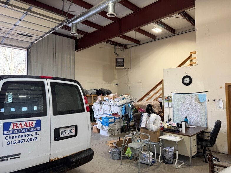 More Photos Of 24760 W Eames St, Channahon Light Manufacturing For Lease