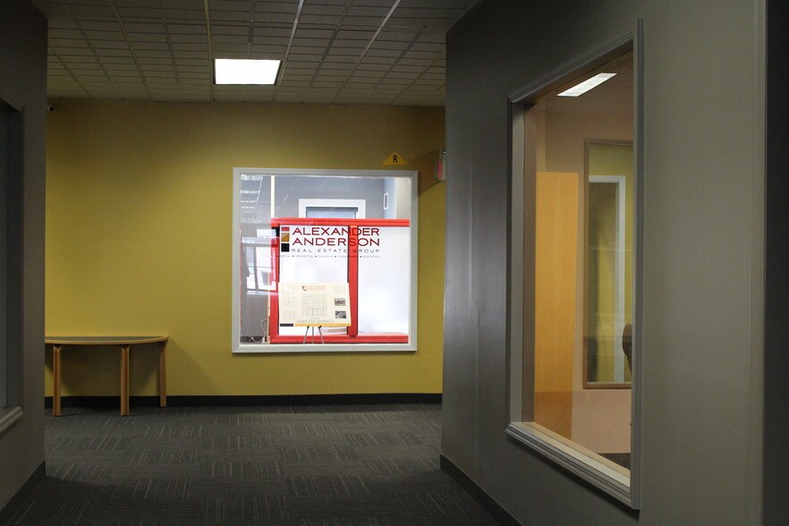 More Photos Of 200 Wanaque Ave, Pompton Lakes Storefront Retail Office For Lease
