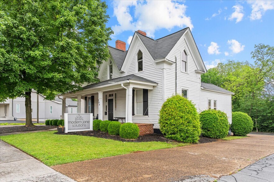 Primary Photo Of 306 N Thornton Ave, Dalton Office For Sale