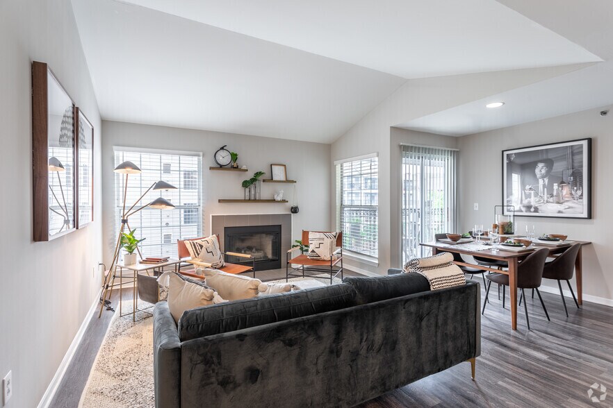 More Photos Of 100 Morgan St, Stamford Apartments For Lease