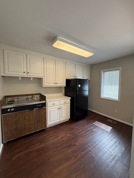 More Photos Of 304 E Washington St, Mebane Medical For Lease