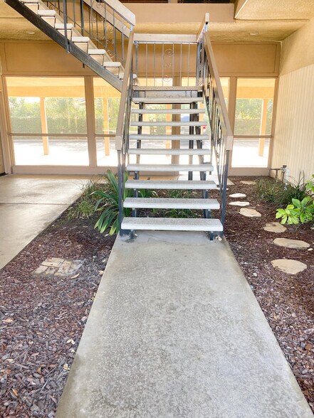 More Photos Of 17742 Irvine Blvd, Tustin Office For Lease