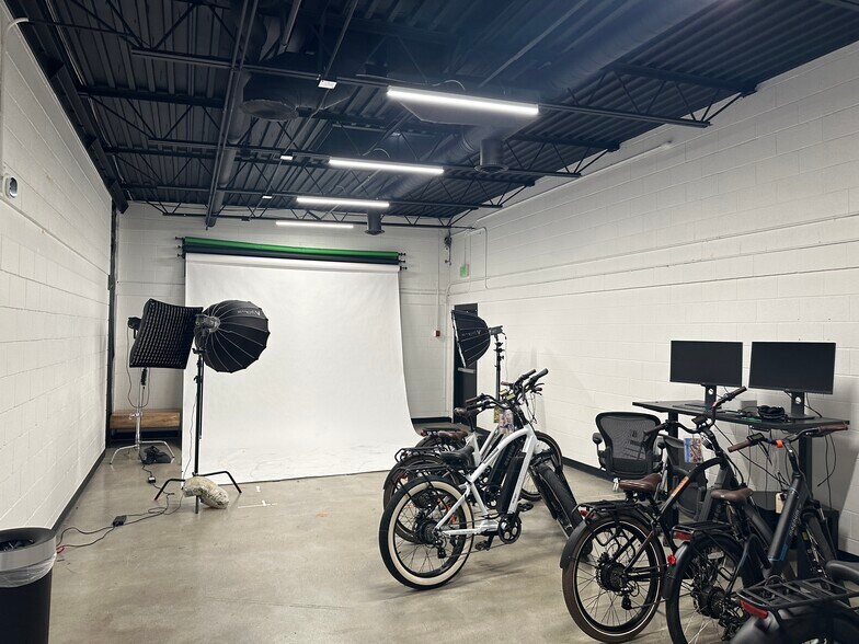 More Photos Of 567 W 300 N, Salt Lake City Light Distribution For Sale